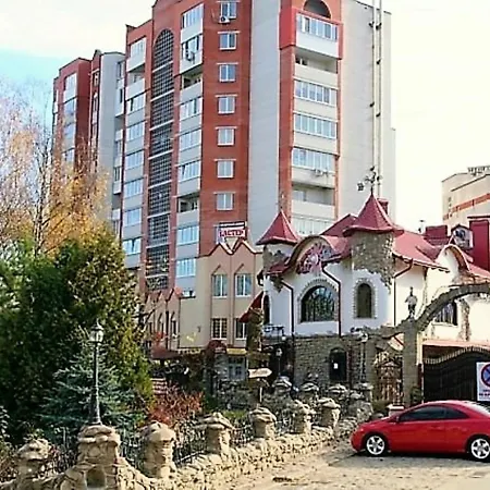 Світло Цілодобово Просторі Апартаменти Біля Гідропарку Топільче Ternopil Dış mekan fotoğraf